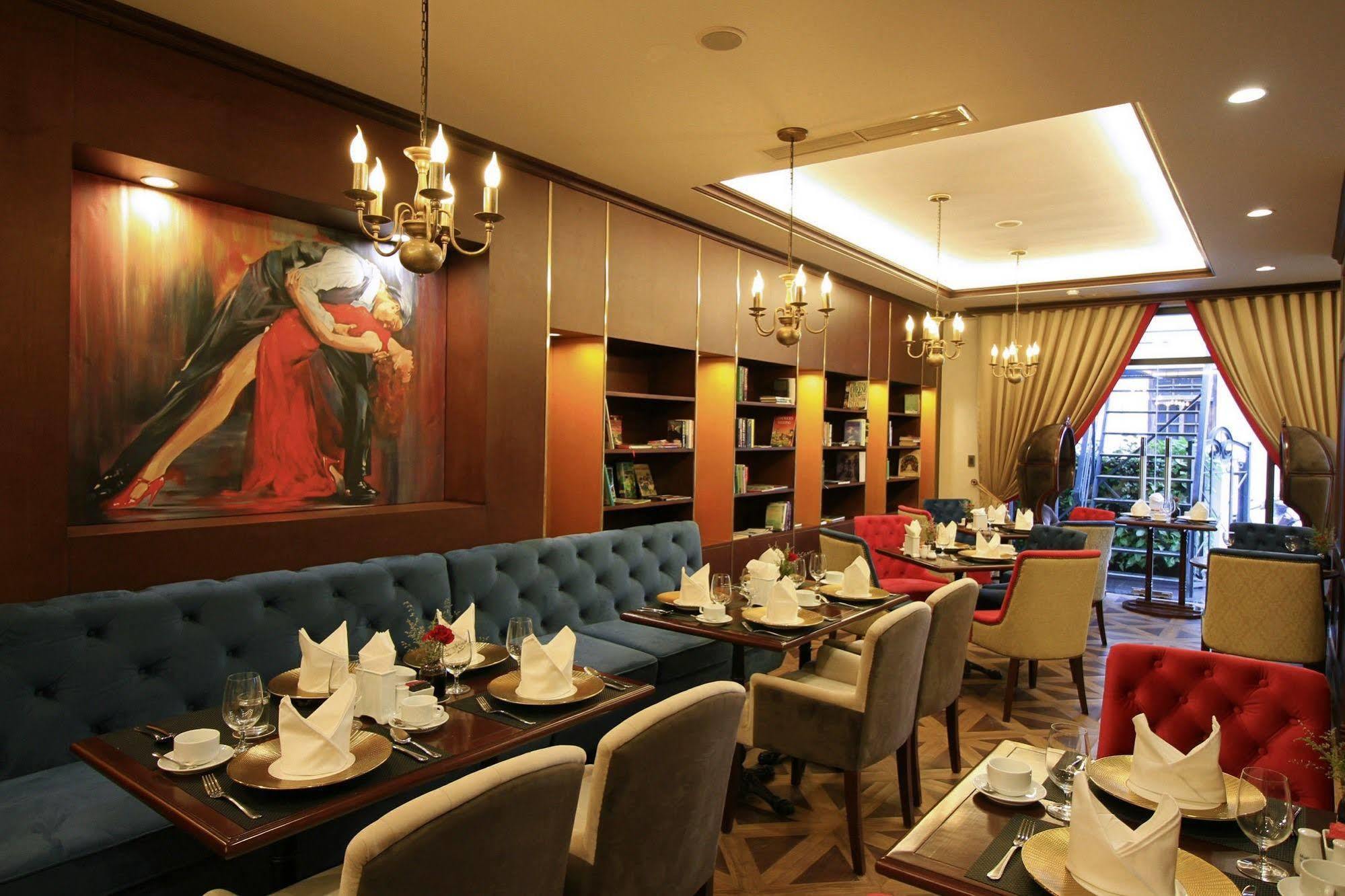 เดอะ สการ์เล็ต บูทิก โฮเต็ล เว้ Hotel ภายนอก รูปภาพ