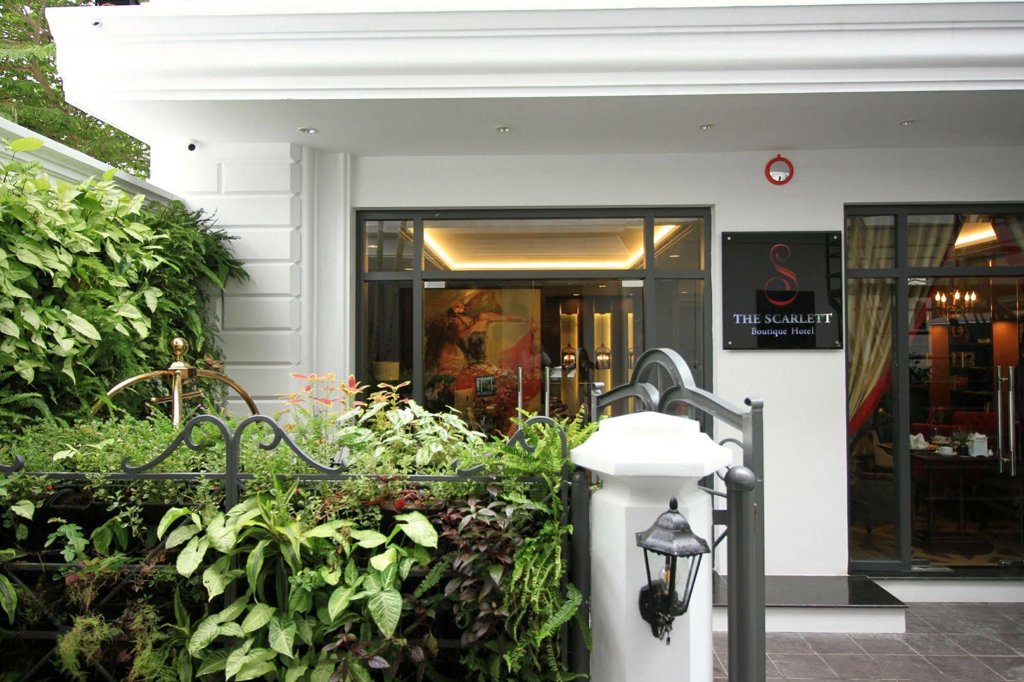 เดอะ สการ์เล็ต บูทิก โฮเต็ล เว้ Hotel ภายนอก รูปภาพ